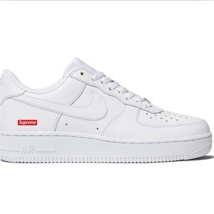 White Supreme x Nike Air Force 1s sz10